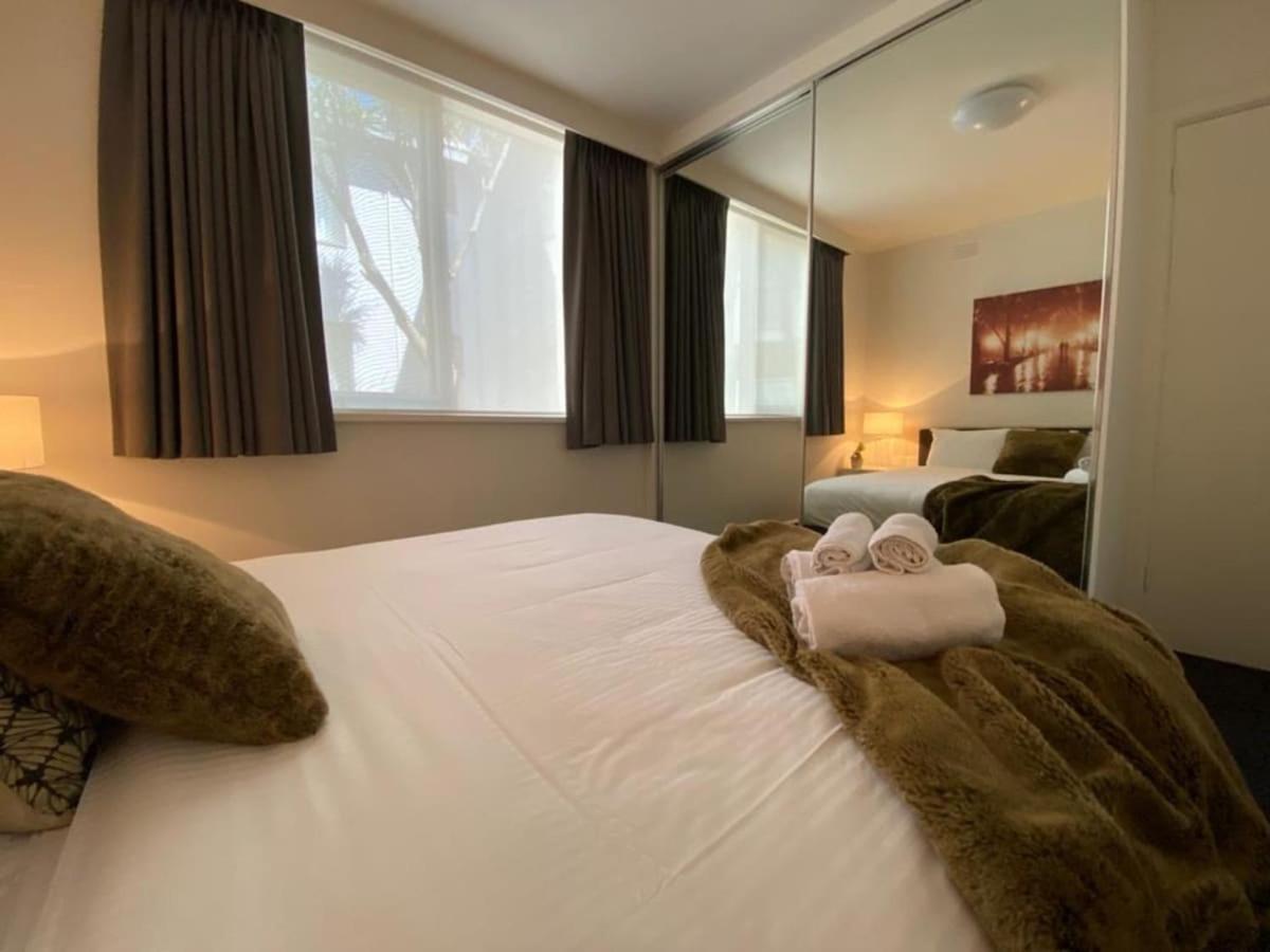 1 Bdrm With Parking, Walk To Beach Melburne Exterior foto