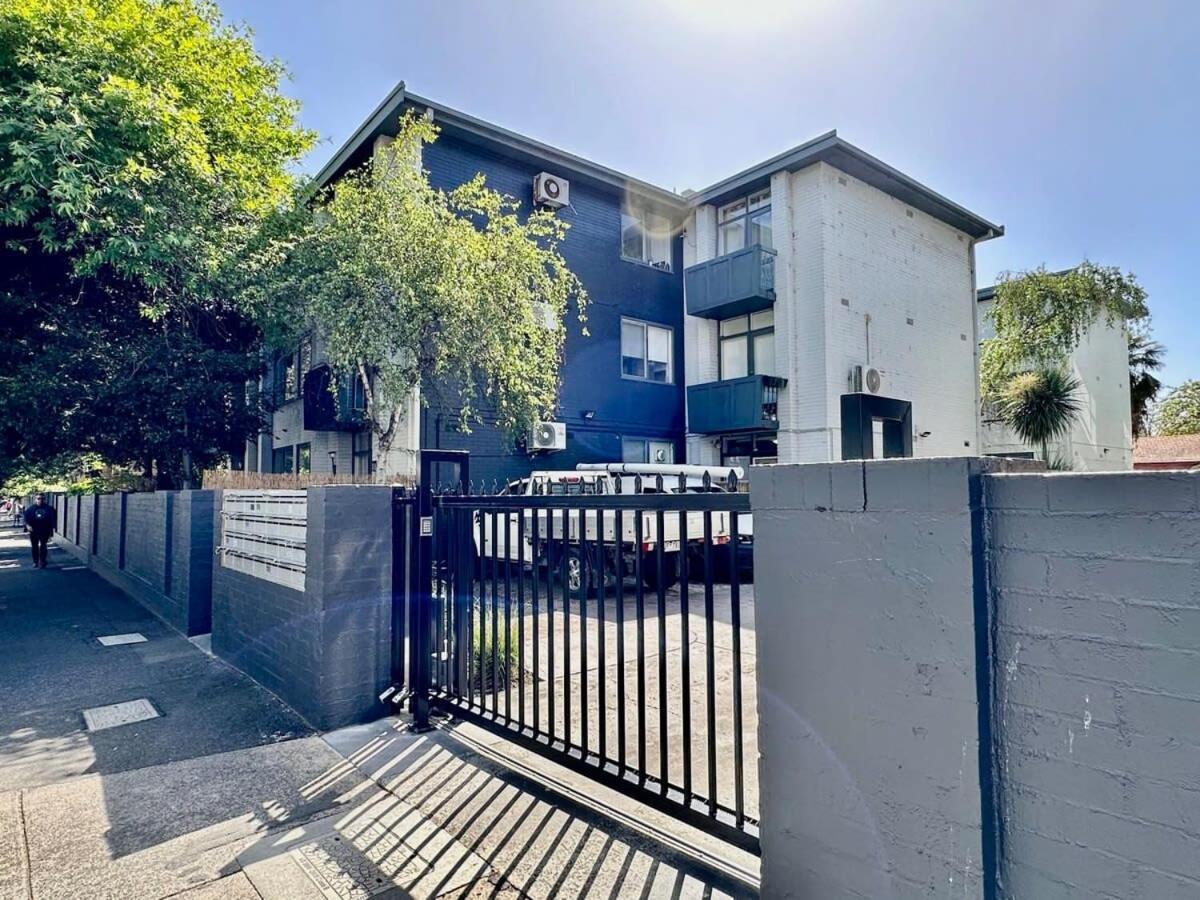 1 Bdrm With Parking, Walk To Beach Melburne Exterior foto